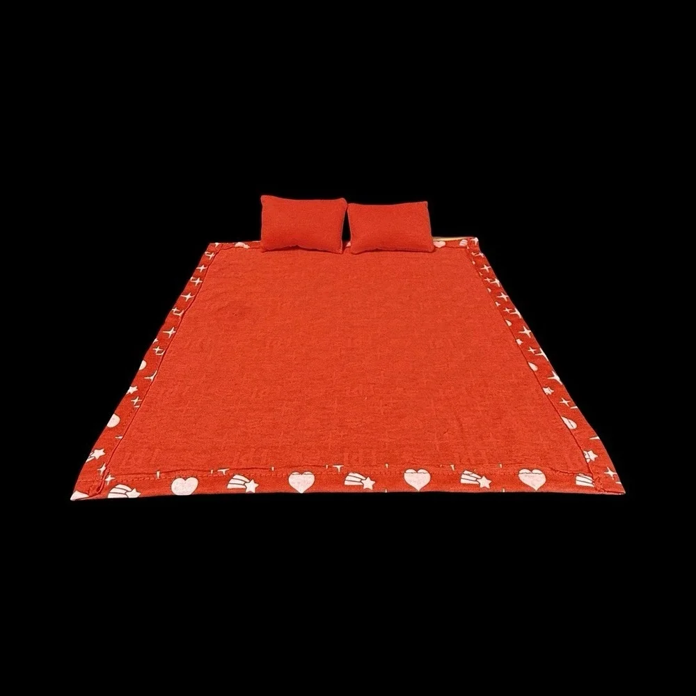 Rainbow High Doll House Bedding Set Red Blanket & 2‎ Sparkle Pillows Replacement